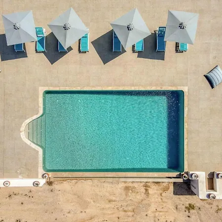 Searenity - Seafront Villa Alikí